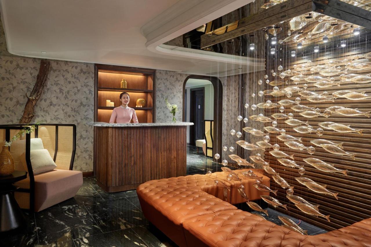 Peridot Grand Luxury Boutique Hotel Hanói Exterior foto The lobby of the hotel